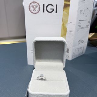 （分類：）位於 。 由 summitwatches 提交（商品編號 1462923485，圖片 1）。簡介： 。