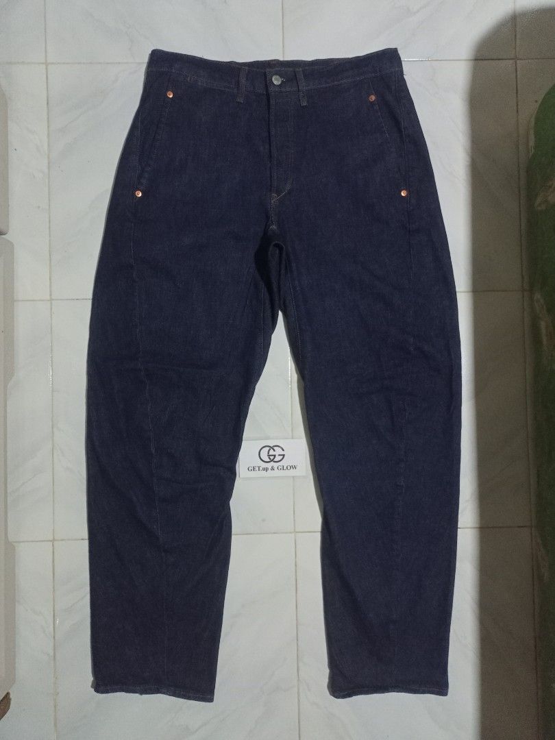 ✅ LEVI'S ENGINEERED "570" Jeans (Category: Jeans) located in Palo. Submitted by getupandglow (Listing ID 1462908395, Image 2). Description: ✅ LEVI'S ENGINEERED "570" Jeans Button # 4012 Stretchable Size: 32 (fit to 34) Lenght: 43 Leg Opening: 8 Issue: None Condition: Like New Price: ₱1,300 only + sf 📍 Location: LEYTE MODE OF PAYMENT 💳 GCash (Payment 1st) | ✈️ J&T 📩 MAKE OFFER lang if interested..