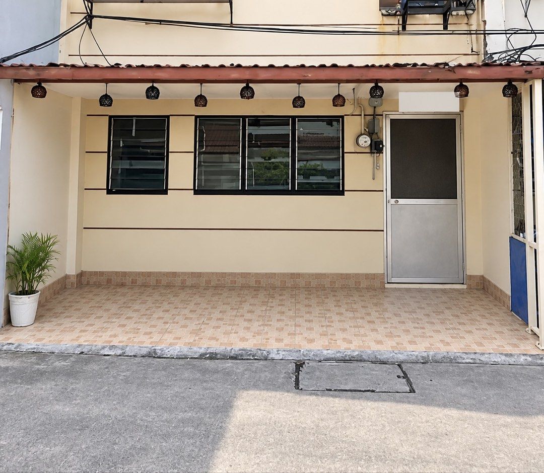 🚗 PARKING SPACE FOR RENT — RSG GUEVENT HOMES, CAINTA (Category: Lot) located in Pasig City. Submitted by hubfindsph (Listing ID 1463045243, Image 1). Description: Dedicated parking space available for monthly rent inside RSG Guevent Homes, Cainta. ₱2,000/month — negotiable ✔️ Dedicated space for one car ✔️ Residential subdivision ✔️ Month-to-month arrangement ✔️ Direct Owner Temporary rental only while the townhouse is being offered for sale. Th