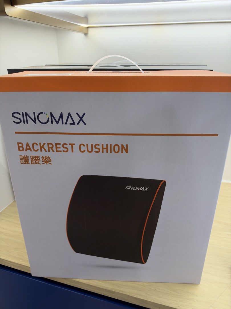 全新 Sinomax 護腰樂 Backrest Cushion （分類：咕𠱸）位於 Hong Kong。 由 helloc 提交（商品編號 1463053667，圖片 1）。簡介： Real and new With box Trade at Sai Wan Ho/ Lai Chi Kok/ Kwun Tong/. Kln Bay ‼️‼️only can trade after 2/10/2026。