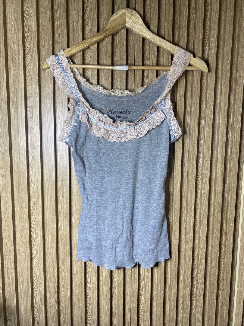 Abercombie Cami Tops (Category: Sleeveless) located in Davao. Submitted by msthrifted (Listing ID 1462899516, Image 1). Description: Size M No flaws.