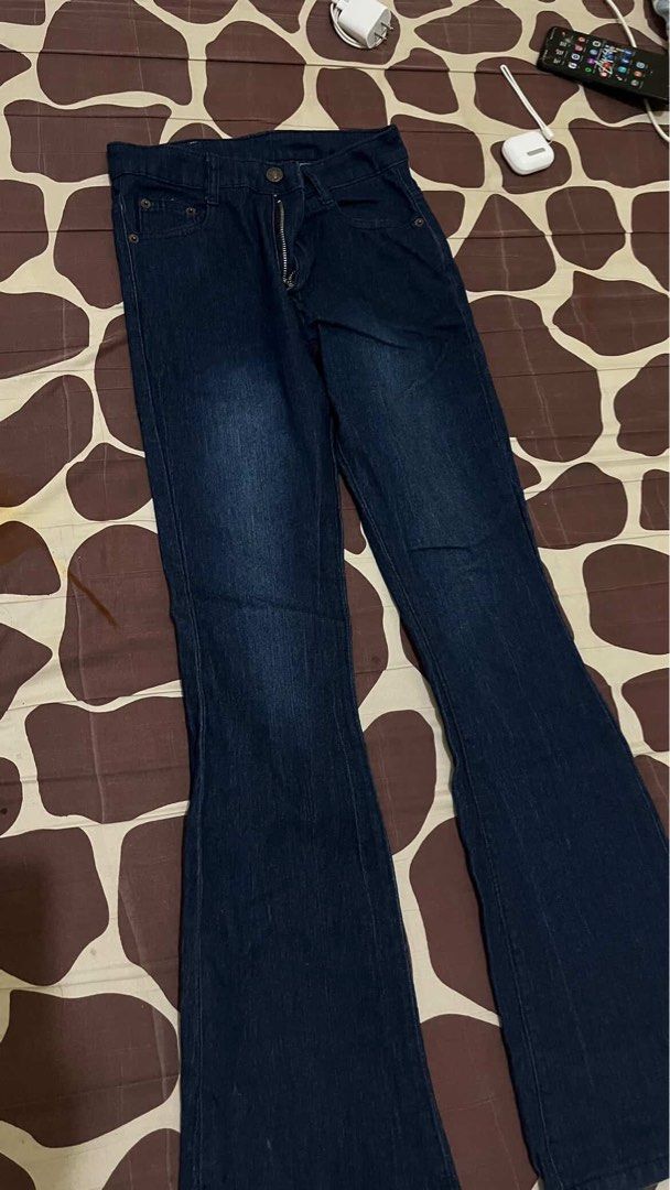 Acid Washed Flare Pants (Category: Jeans) located in Alaminos. Submitted by ziaxieee (Listing ID 1463001539, Image 2). Description: - in good condition - no flaws - stretchy fit - size: 25-28 .