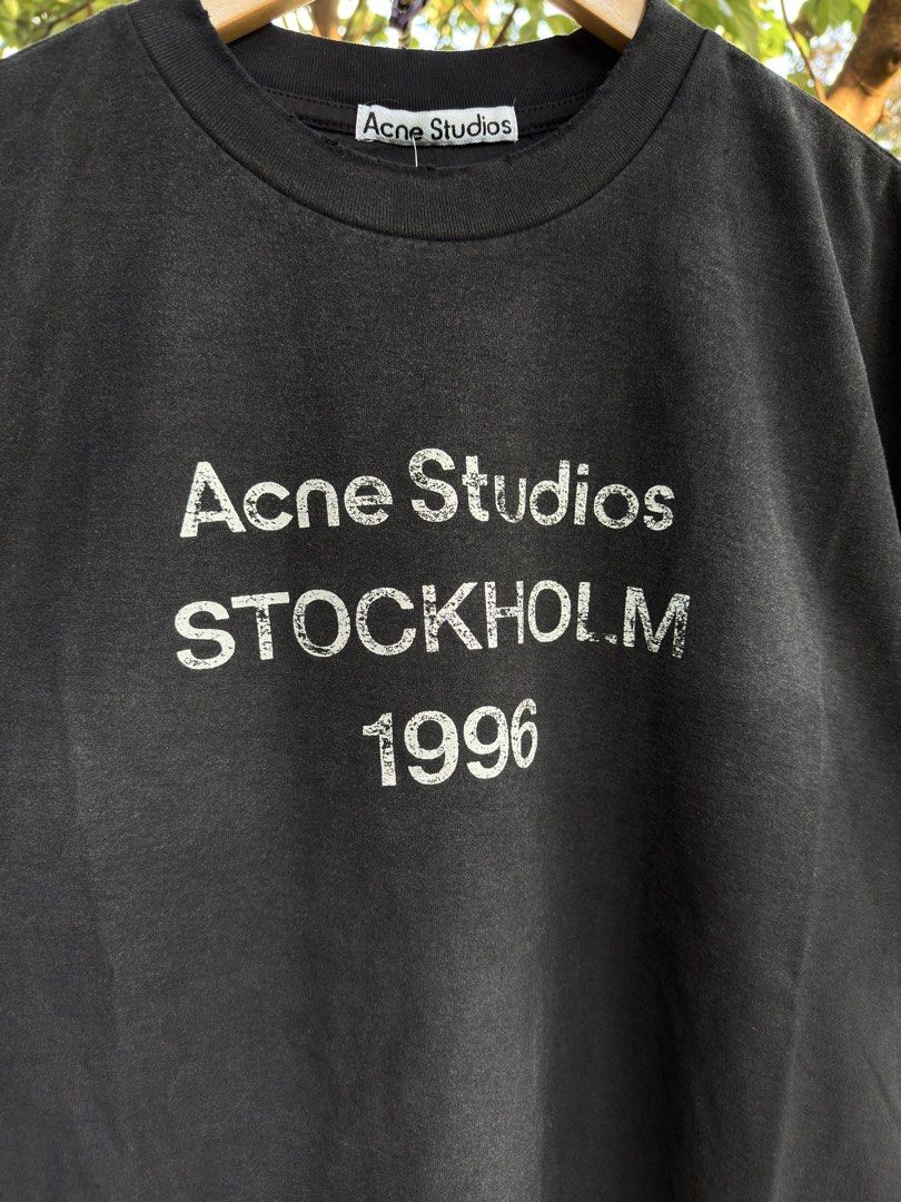 Acne Studios Sprayed 1996 Logo Tee Black (Category: Tshirts & Polo Shirts ) located in Quezon City. Submitted by 1118finds (Listing ID 1462990082, Image 2). Description: Acne Studios Sprayed 1996 Logo Tee Black Size XS On Tag (US Sizing) Width: 22” inches Length: 27” - 27.5” inches Sleeves: 9” inches 🇯🇵 Japan Sourced Thrift 💯 With Ziplock & Hangtag Included. 📍 Location: Holy Spirit, Quezon City 📦 Shipping: Lalamove / J&T 💵 Payment: GCash / 