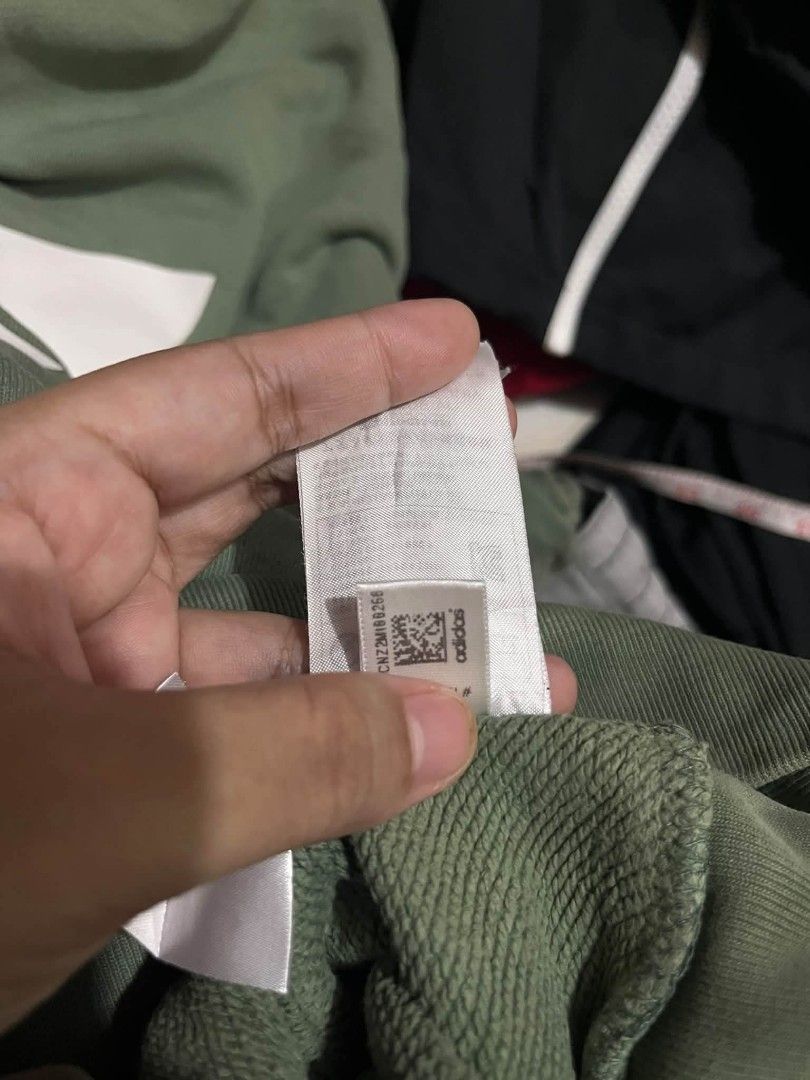 Adidas (Category: Activewear) located in Manila. Submitted by bibiies2.0xghettothrift (Listing ID 1463040832, Image 3). Description: Adidas Mine 650 Details W26 L28 Large to xl Loc. Baclaran parañaque.