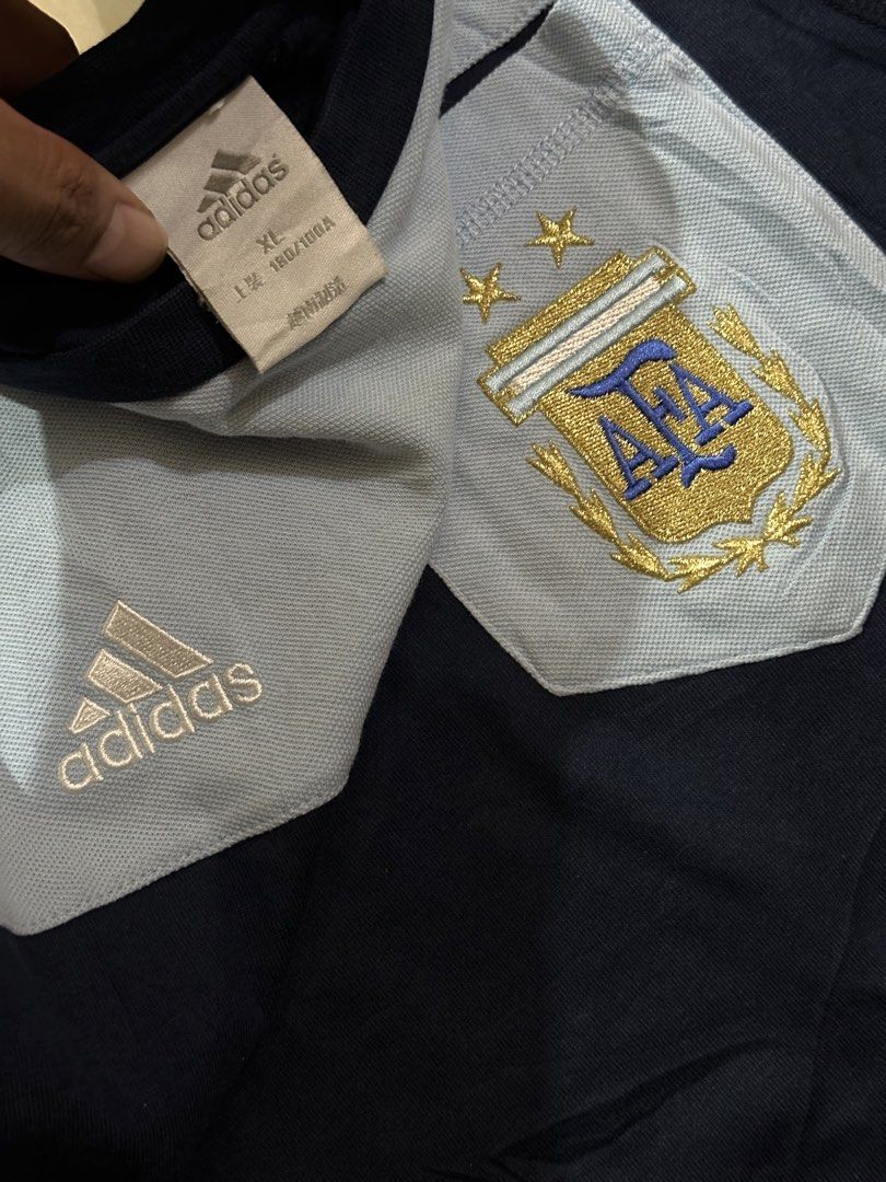 Adidas Argentina (Category: Activewear) located in Alitagtag. Submitted by bhthrift_30 (Listing ID 1463028867, Image 2). Description: Adidas Argentina 20/27 1k freeship Dm📩.
