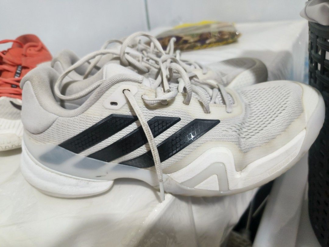Adidas Barricade 14 (Category: Sneakers) located in Cavite. Submitted by chappsu3y (Listing ID 1463086716, Image 3). Description: For sale only Adidas Barricade 14 Bought from Adidas Ayala Malls SRP 11k+ Signs of usage Great for Pickleball and Tennis No Original box but comes with replacement box Needs Deep cleaning Cavite Area Lalamove/Meetu.