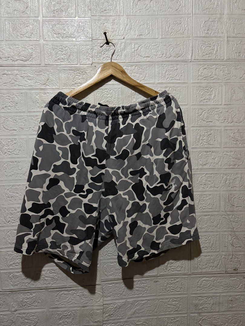 ADIDAS CAMOU SHORT (Category: Activewear) located in Quezon City. Submitted by davidso682 (Listing ID 1462892663, Image 1). Description: ADIDAS CAMOU SHORT W 34 to 40 L 21 LO 13.5 Color Rate 9/10 Excellent Condition no issue 450 .