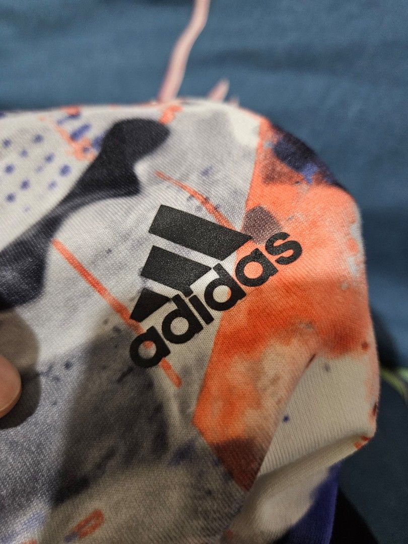 Adidas Climate razor back tank top (Medium) (Category: Activewear) located in Santa Rosa. Submitted by veesgoodfinds (Listing ID 1462948050, Image 2). Description: Like new medium.
