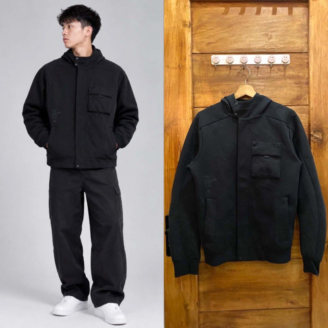 ADIDAS JACKET (Category: Coats, Jackets and Outerwear) located in El Nido. Submitted by dominicsal76603 (Listing ID 1463058940, Image 1). Description: .