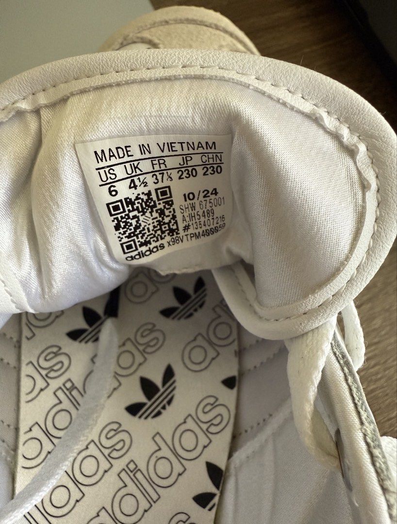 Adidas Japan (Category: Sneakers) located in Manila. Submitted by prettygiya (Listing ID 1463058039, Image 3). Description: fits 37-38 with extra black lace with box bought from Japan NO LOWBALL PLS.
