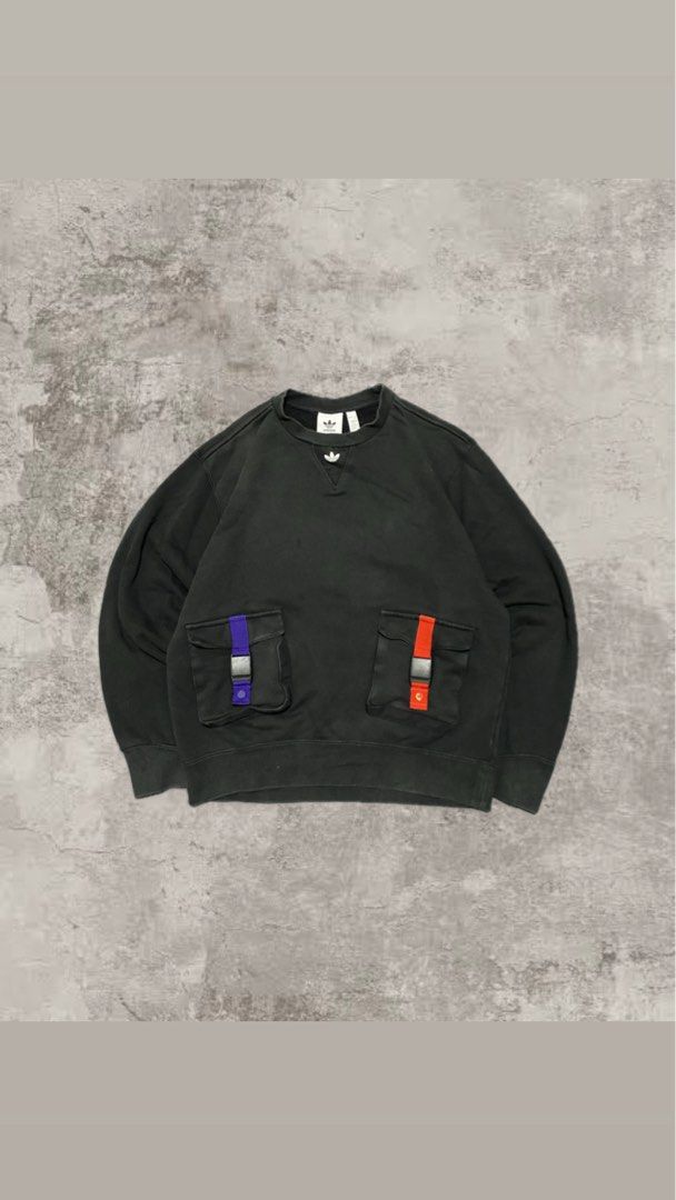 ADIDAS MULTI-POCKET SWEATER (Category: Coats, Jackets and Outerwear) located in Cebu City. Submitted by vast_trese.13 (Listing ID 1462996699, Image 1). Description: ⚠️ITEM DETAILS ⚠️ LENGTH: 26(in inches) WIDTH: 25(in inches) SHLDR - END: 24(in inches) PIT - END: 21(in inches) SIZE: MEDIUM COLOR WAY: BLACK COLOR CONDITION: 10/10 ISSUE: NONE OVERALL CONDITION: 10/10 💵PRICE 💵 750 .