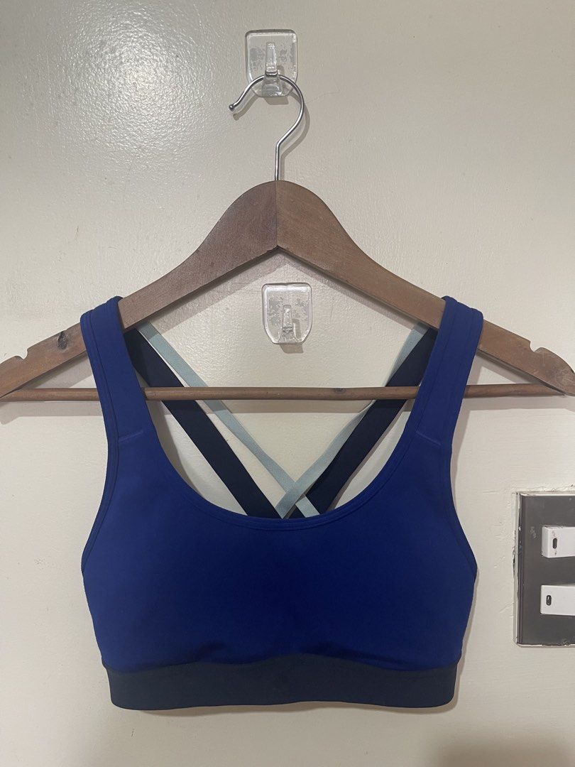 Adidas padded M axb5 (Category: Activewear) located in Baguio. Submitted by affordaprice_2600baguio (Listing ID 1462971390, Image 1). Description: .