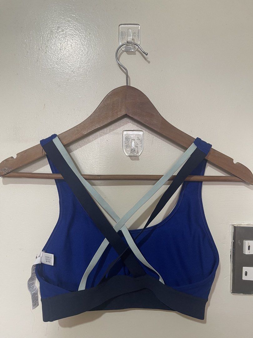 Adidas padded M axb5 (Category: Activewear) located in Baguio. Submitted by affordaprice_2600baguio (Listing ID 1462971390, Image 2). Description: .