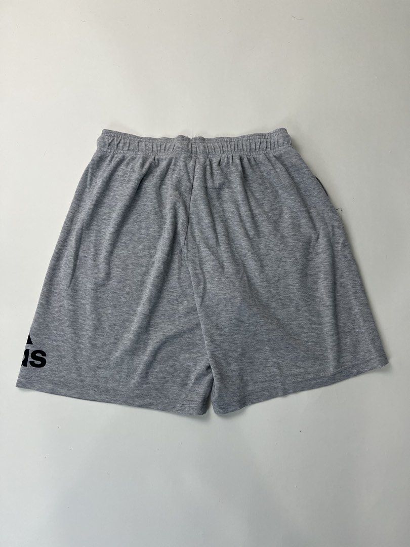 Adidas Shorts (Category: Shorts) located in Makati City. Submitted by ufcknwthbst (Listing ID 1463017314, Image 3). Description: 19 inch length 9.5/10 condition No issue.