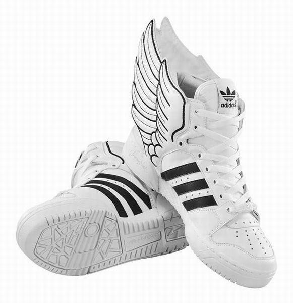 Adidas X Jeremy Scott Wings 2.0 (Category: Sneakers) located in Manila. Submitted by levigustav (Listing ID 1462996071, Image 1). Description: PRE-ORDER: Adidas x Jeremy Scott Wings 2.0 White and black Price: ₱3,950 DP: ₱3,000 (non-refundable) Balance: ₱950 — bayad pag dumating na ETA: 5–7 days Available Sizes: 36 to 46 Legit — Quality Checked DM to reserve & ask for actual video! No cancellation once confirmed Location: Tondo, Manila Pagdating s