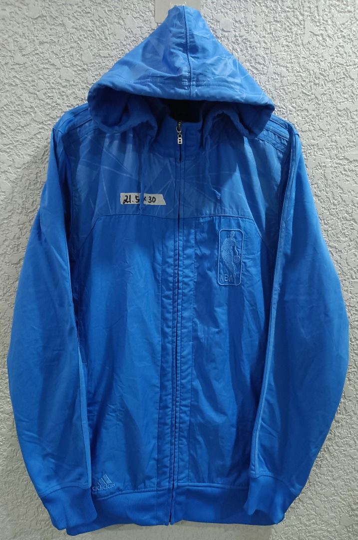 ADIDAS X NBA HOODED TRACK JACKET (Category: Coats, Jackets and Outerwear) located in Calamba. Submitted by rootsph (Listing ID 1462949502, Image 1). Description: Details: Fits Large Dimes: 21.5W x 30L Color: Blue Condition: Excellent, no issue, complete tags Please manage your expectation, item being sold is preloved and not brand new unless stated otherwise. Major and minor issues will be declared. Signs of usage and presence of lint is normal. 