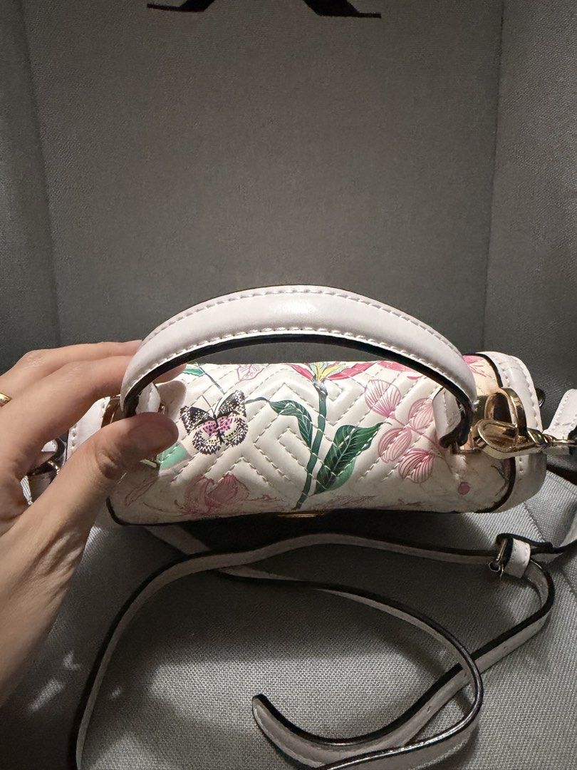 ALDO Floral Quilted Top Handle Bag (Category: Luxury Bags & Wallets) located in Davao. Submitted by tingz444less (Listing ID 1463103763, Image 3). Description: only used once has leather cracks due to storing selling low just to let go.