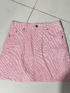 (Category: ) located in . Submitted by thrift.cartel (Listing ID 1463096618, Image 1). Description: .