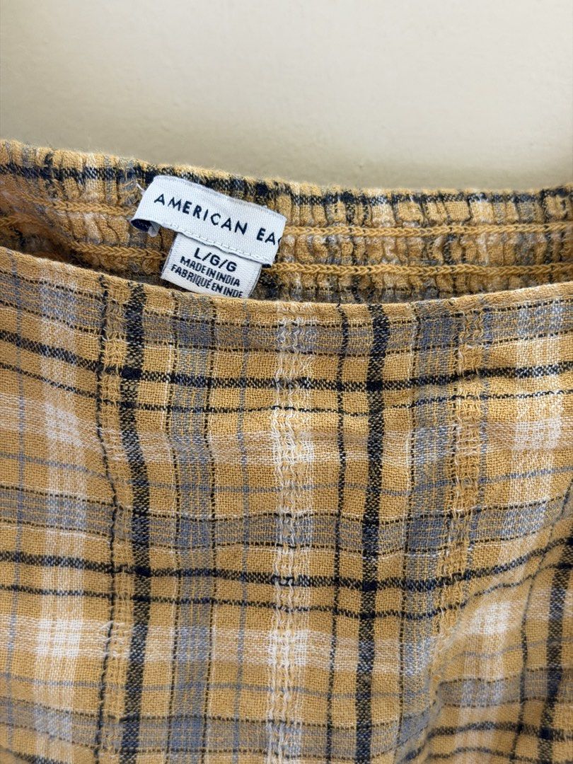 AMERICAN EAGLE PLAID CROPTOP LARGE ON SIZE (Category: Sleeveless) located in Lucena. Submitted by alvic27 (Listing ID 1463027979, Image 3). Description: .