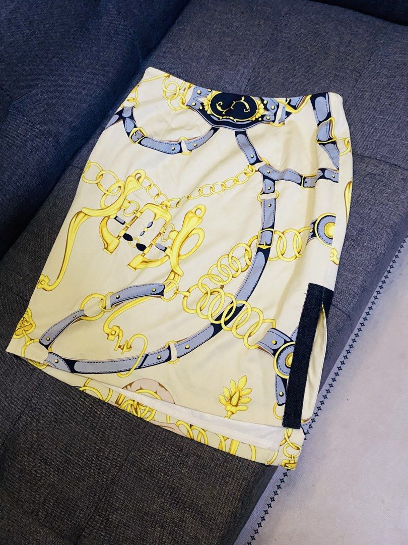 Andre Luciano Set termo authentic (Category: Sets or Coordinates) located in Caloocan City. Submitted by luxurymurayta888 (Listing ID 1462902150, Image 3). Description: size medium.