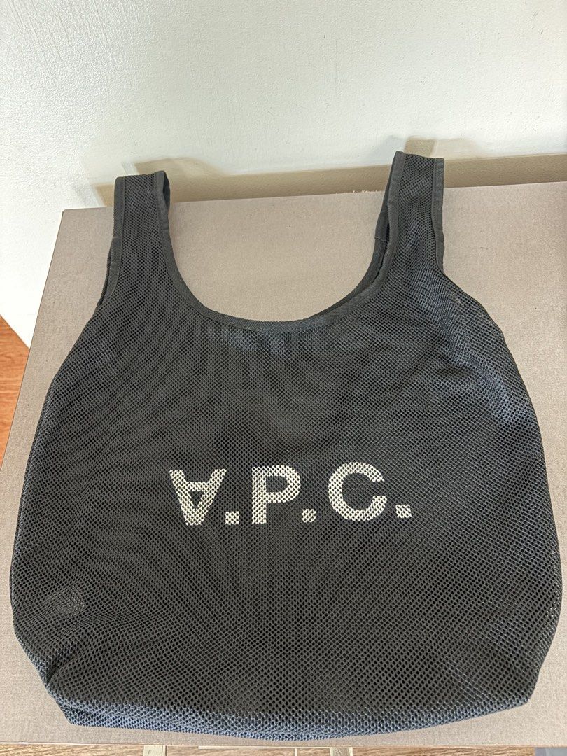 A.P.C. Mesh Tote Bag (Category: Tote Bags) located in Urdaneta. Submitted by theoldmanstore (Listing ID 1462899117, Image 1). Description: - A.P.C. Mesh Tote Bag - Material: 100% Polyester - Ideal for groceries or everyday use - Lightweight and easy to carry - Versatile for your essentials.