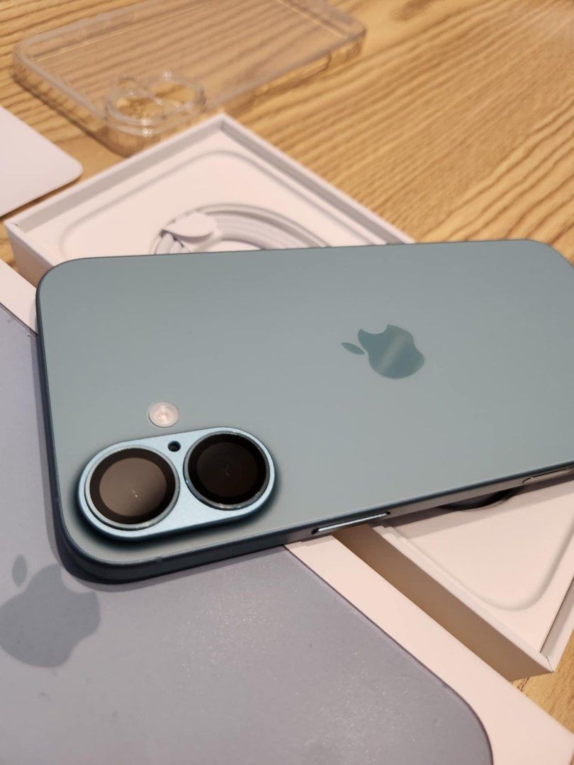 Apple iPhone 16 Plus 128 teal complete (Category: iPhone 16 Series) located in Pagudpud. Submitted by epicdog_cd8b9b (Listing ID 1462900177, Image 3). Description: Rush paunahan lang for hosp bill smooth 128gb 90% bh no apple id signed in tempered screen and cam no sim restriction no issue box cable c case.