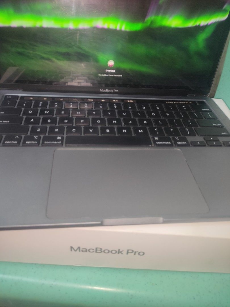Apple MacBook Pro 13-inch M1 2020 8GB RAM (Category: Laptops & Notebooks) located in Quezon City. Submitted by dellybells03 (Listing ID 1462969110, Image 3). Description: - MacBook Pro 13-inch (2020) - M1 Chip - 8GB Memory -86% bh - Excellent for everyday tasks - Good working condition - Selling due to upgrade open for nego.