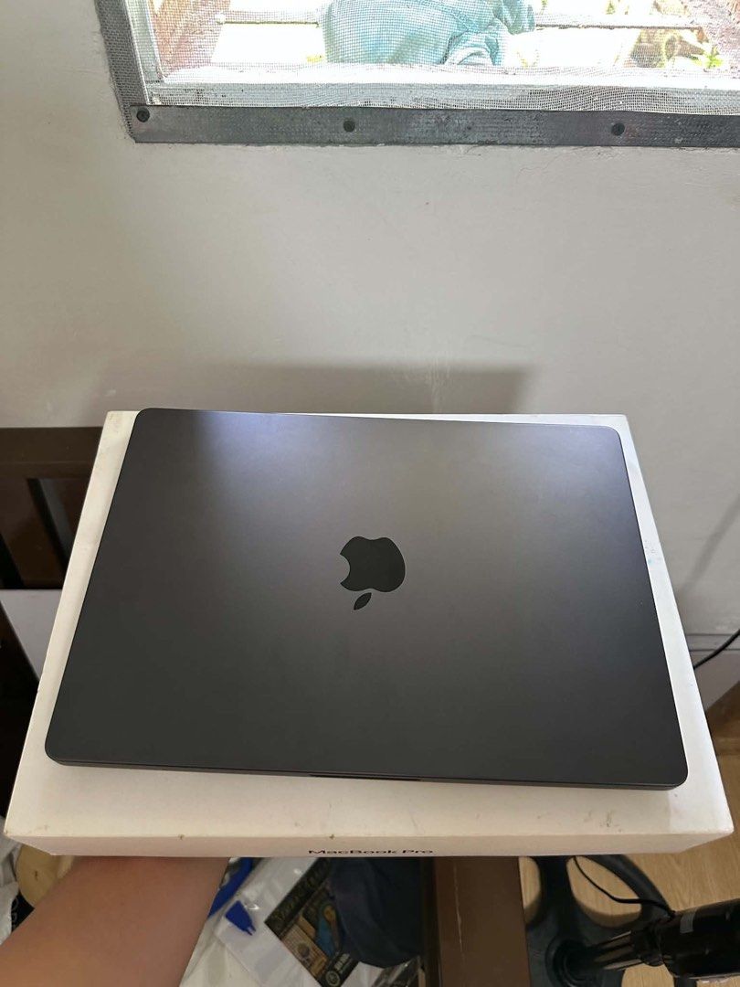 Apple MacBook Pro 14-inch (Category: Laptops & Notebooks) located in Manila. Submitted by solana_style (Listing ID 1462934643, Image 1). Description: 💻 MacBook Pro M4 2025 14-inch — FOR SALE Specs: • M4 Chip • 16GB RAM • 512GB SSD • Space Black • Battery Health: 91% • Cycle Count: 100 • Personal use only Condition: Very good condition. Works perfectly with no issues on keyboard, ports, speakers, etc. May very minimal hairline scratch lang, barel