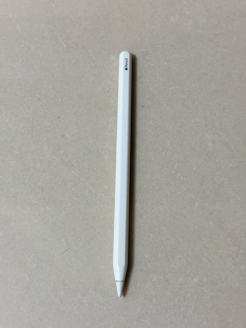 Apple Pencil (第二代) （分類：電子書閱讀器）位於 Hong Kong。 由 maceer 提交（商品編號 1462909656，圖片 1）。簡介： Apple Pencil 2正版 有輕微裂紋， 功能一切正常， 謹外觀（見圖） 。