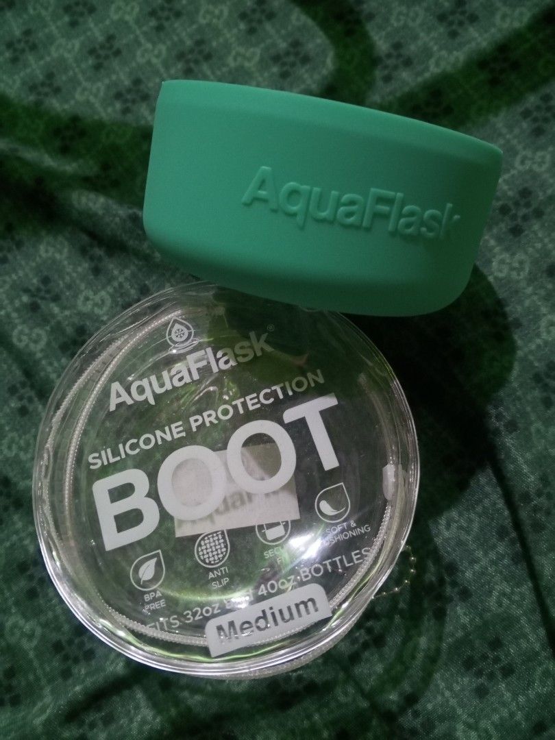 AQUAFLASK BOOT 32-40oz (Category: Water Bottles & Tumblers) located in Manila. Submitted by kukivebi (Listing ID 1463051124, Image 1). Description: AQUAFLASK BOOT 32-40oz — brand new — no issue — aquamarine color — j&t only — payment first.