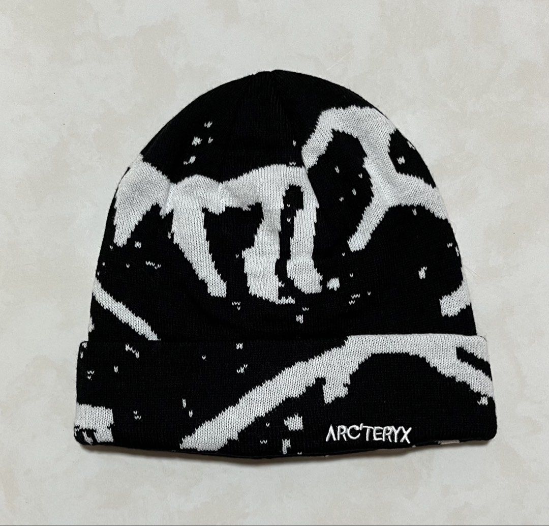 ARC’TERYX GROTTO TOQUE (Category: Beanies) located in Cavite. Submitted by drip_syndicate (Listing ID 1463102919, Image 1). Description: CONDITION: 9.8/10 COLOR RATE: 9.8/10 NO ISSUE.