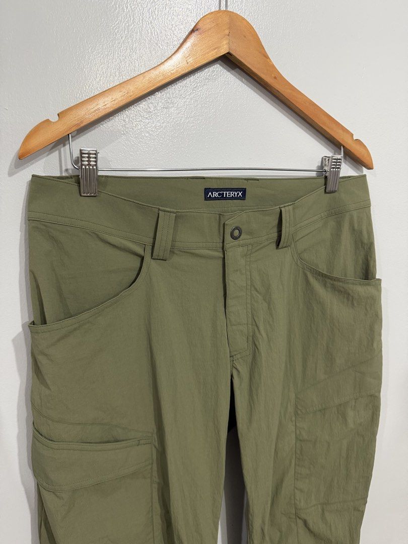 Arc'teryx Lightweight Rampart Pants (Category: Activewear) located in Imus. Submitted by medyogoodguys (Listing ID 1463083752, Image 3). Description: Arc'teryx - Lightweight Rampart Pants Excellent condition Size 32 waist Length 40" inches 3,500 pesos only Dm.