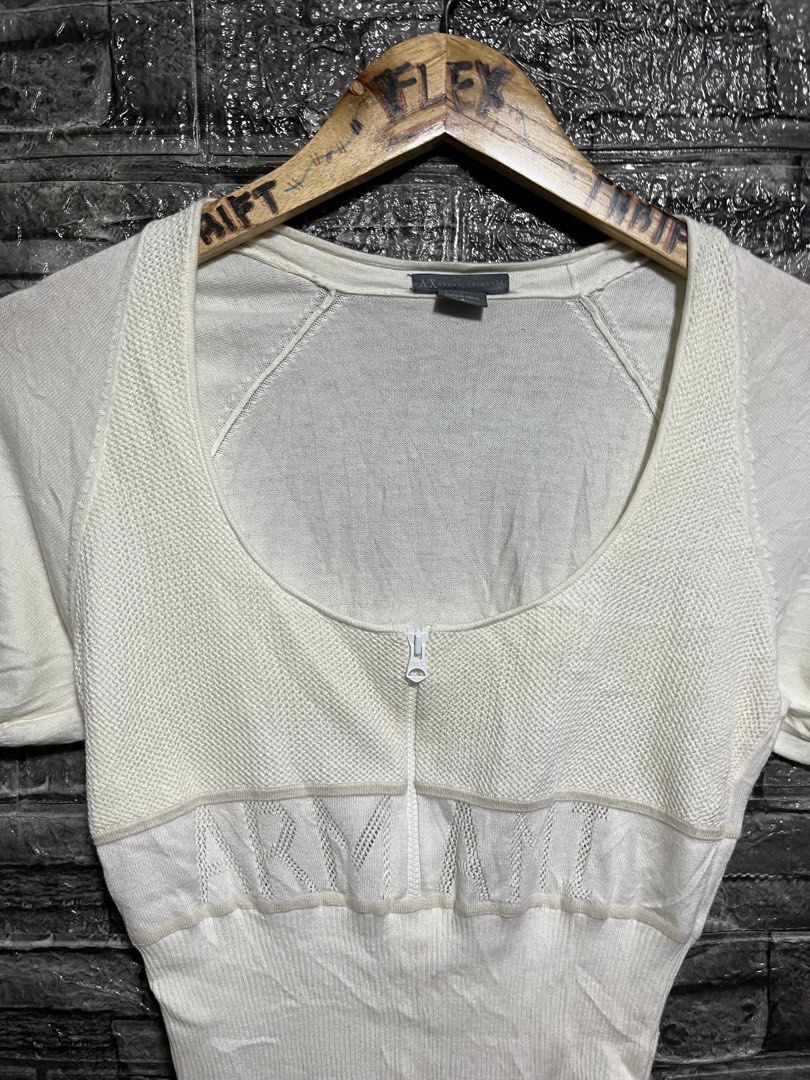 Armani Exchange Ribbed Top (Category: Blouses) located in Manila. Submitted by flex_curation (Listing ID 1462894344, Image 2). Description: 16x22 IN VERY GOOD CONDITION BACOOR CAVITE LOC.