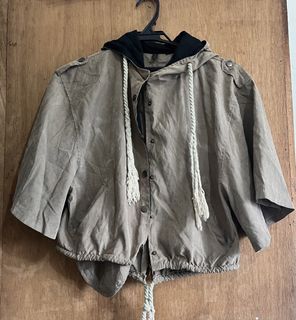 (Category: ) located in . Submitted by thrift.withlux (Listing ID 1462922435, Image 1). Description: .