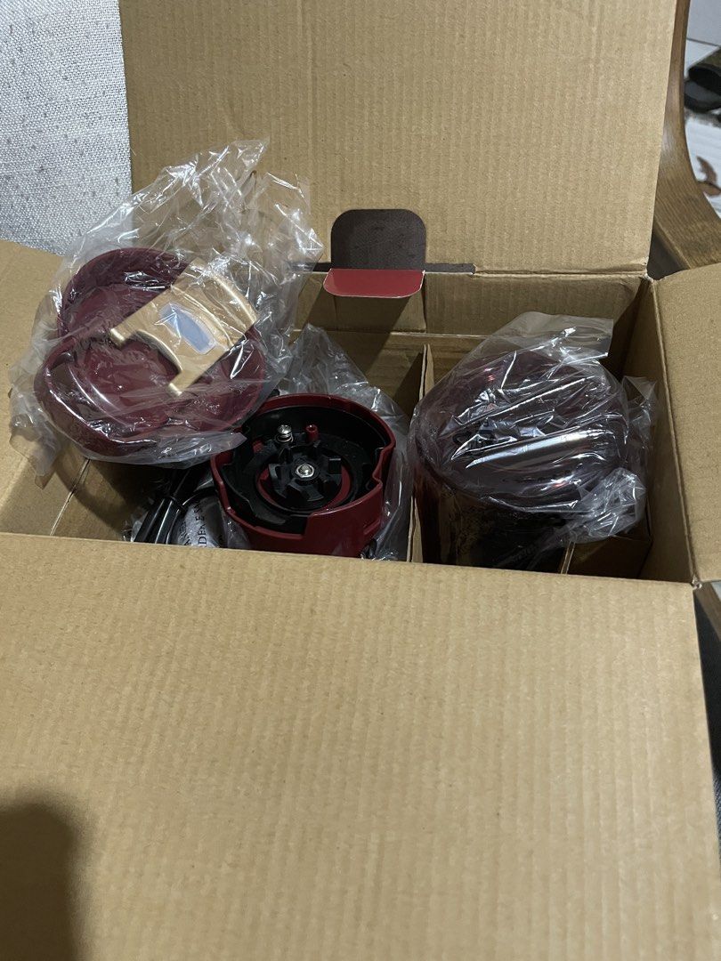 Asahi MBL-100 Marvel Iron Man Personal Blender (Category: Juicers, Blenders & Grinders) located in Pasig City. Submitted by seanymph2026 (Listing ID 1463031342, Image 3). Description: - Asahi MBL-100 Marvel Iron Man Personal Blender - Stark Industries Edition - Includes blender base, blade, and travel cup - 250 Watts power - 600ml capacity travel cup - Ideal for making smoothies on the go - Original box included - Brand new, old stock.