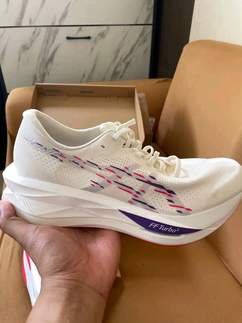ASICS SONICBLAST (Category: Other Sports Equipment and Supplies) located in Manila. Submitted by puretiger_a2ce98 (Listing ID 1462931958, Image 1). Description: ASICS SONICBLAST Available Men's &Women's.