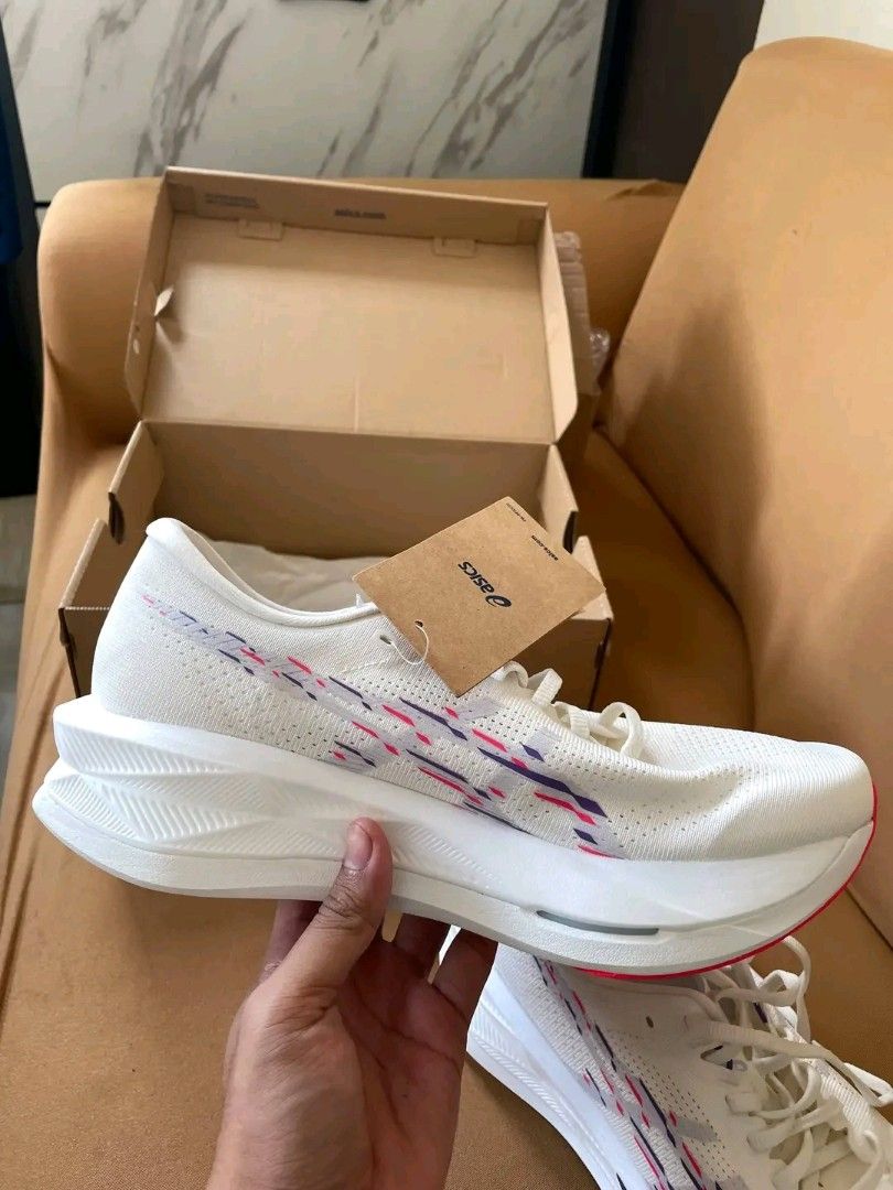 ASICS SONICBLAST (Category: Other Sports Equipment and Supplies) located in Manila. Submitted by puretiger_a2ce98 (Listing ID 1462931958, Image 2). Description: ASICS SONICBLAST Available Men's &Women's.