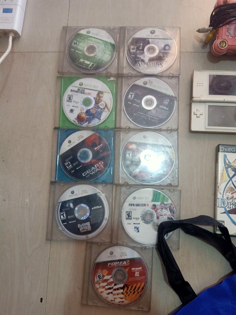 ASSORTED XBOX AND PS2 GAMES & NDS (Category: PlayStation) located in Caloocan City. Submitted by ryanpaulpalomado12 (Listing ID 1462894660, Image 2). Description: +FOR SALE+ P1,000 TAKE ALL *ASSORTED XBOX & PS2 GAMES *PS ECOBAG *GAMES JOYSTICK *NDS "AS IS WHERE IS UNTESTED" "BAWAL SA MASELAN" "BUY @YOUR OWN RISK" LOCATION : BAGONG BARRIO . CALOOCAN SOUTH📌.