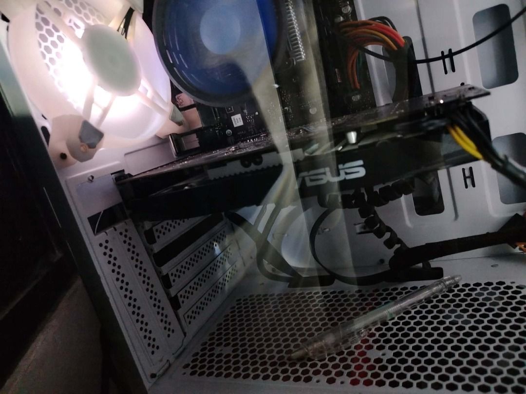 asus rx 580 2304 sp 8 gb vram (Category: Desktops) located in Caloocan City. Submitted by freeearth_c055e5 (Listing ID 1463068293, Image 2). Description: can overclock until 1425 (tested and stable) negotiable price.