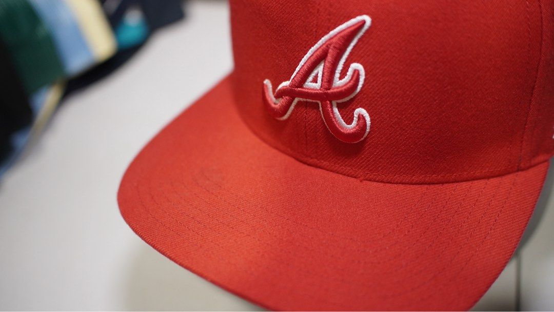 ATLANTA BRAVES 47 SNAPBACK (Category: Caps & Hats) located in Butuan. Submitted by 085skatethriftshop (Listing ID 1463040600, Image 2). Description: ATLANTA BRAVES SNAPBACK 47 ISSUE: MINOR STAIN ON TOP BRIM.