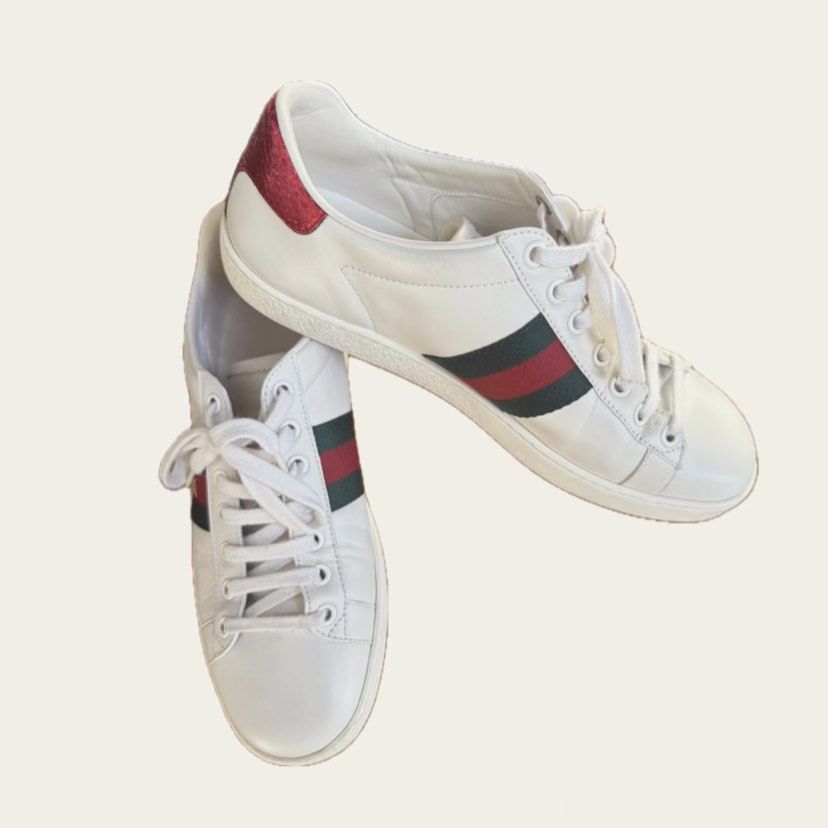 Authentic Gucci Sneakers (Category: Sneakers) located in Mandaue City. Submitted by ddanaone (Listing ID 1389933233, Image 1). Description: Size: 38 RFS: Does not fit anymore.