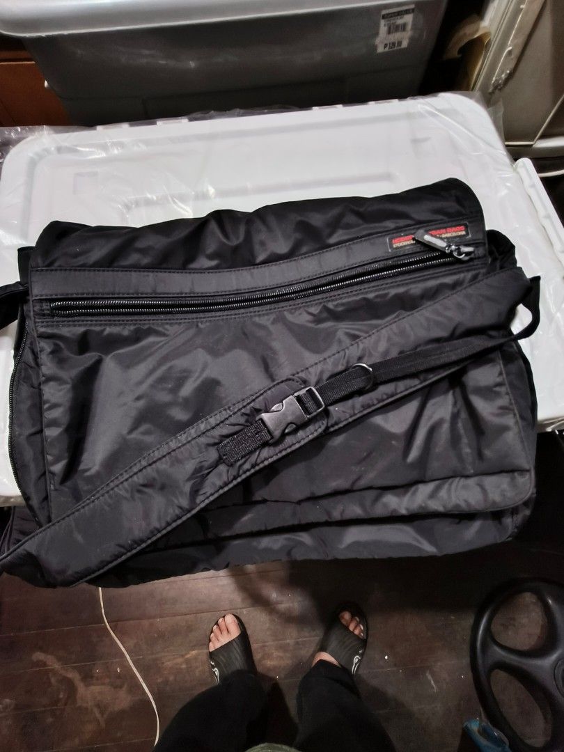 Authentic hedgren Black Nylon laptop messenger lightweight bag (Category: Sling Bags) located in Manila. Submitted by coolfish_6a61f5 (Listing ID 1463038465, Image 1). Description: - Durable black nylon messenger bag - Multiple zip pockets for organization - three main zippered compartments - Main flap with secure magnetic snap closure color rate 9.5 /10 no discoloration - Adjustable shoulder strap for comfort lightweight water resistant material