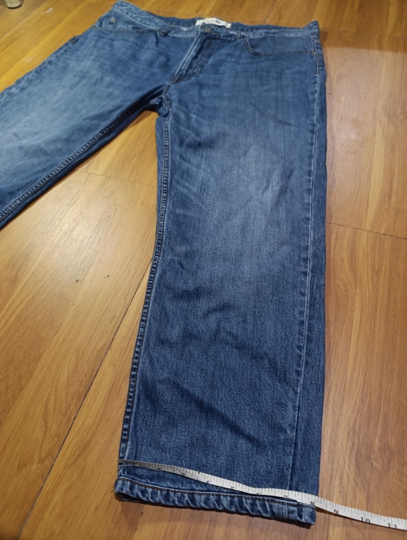 Authentic Lacoste Jeans (Category: Jeans) located in Bulacan. Submitted by koritooo (Listing ID 1463051840, Image 3). Description: Authentic Lacoste Jeans Standard Fit Good as new no issue Complete tags/ Wash tags Size XXL Dimensions: 40 Width 38 Length 8 Hem Color rate: 10/10.