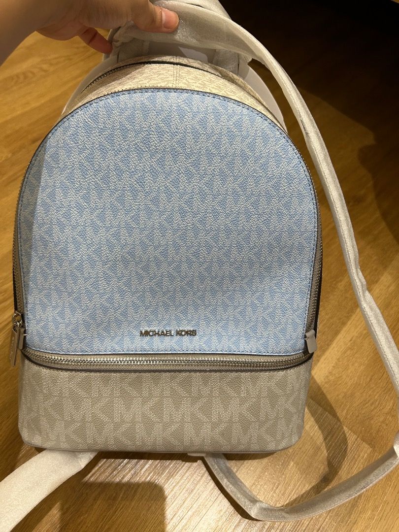 Authentic Michael Kors jet backpack (Category: Luxury Bags & Wallets) located in Taguig. Submitted by discountedpcs (Listing ID 1463022772, Image 1). Description: Michael Kors Jet two-toned medium backpack Purchased in Canada .