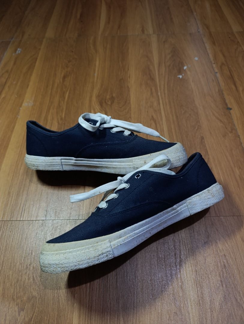 Authentic Nautica Deckloom Boat Shoes (Category: Dress Shoes) located in Bulacan. Submitted by koritooo (Listing ID 1463046296, Image 1). Description: Authentic Nautica Deckloom Boat Shoes Good as new, no issue US men's size 9.5 UK 9 EUR 42–43.