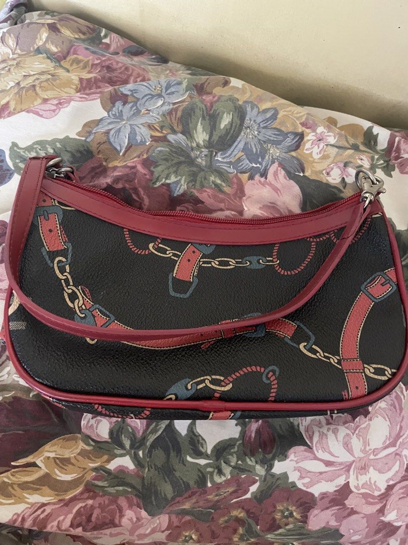 Authentic Pierre Cardin Kili Bag (Category: Shoulder Bags) located in Quezon City. Submitted by luckyg4l (Listing ID 1463118341, Image 2). Description: authentic negotiable.