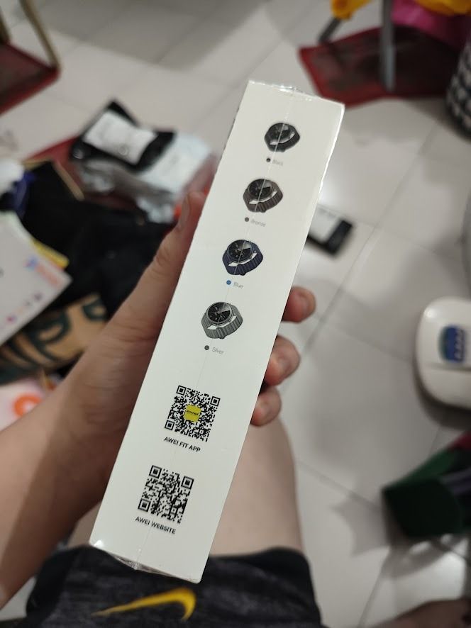 Awei Smart Watch H18 AMOLED Screen NEW Tags Redmi Active (Category: Wearables & Smart Watches) located in Quezon City. Submitted by cosmic_xhenon (Listing ID 1462888702, Image 3). Description: Selling Awei Smart Watch Series 18 Brand NEW AND SEALED AMOLED SCREEN MAGNETIC STRAP FOR ONLY 1.8K PESOS ORIG SRP IS 3.3K RFS: COMPANY RAFFLE FREEBIES.