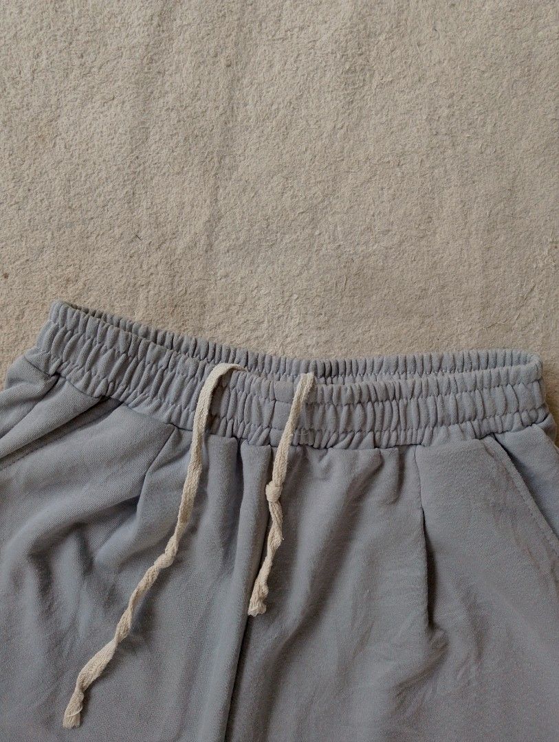 Baby Blue Sweat Jorts (Category: Shorts) located in Caloocan City. Submitted by sharpthreads18 (Listing ID 1462899307, Image 2). Description: ‎________________ ‎📏DIMES (INCHES) ‎• Waist / Open size ‎• Length / 23 ‎• Thigh / 14 ‎• Hem / 13.5 ‎________________ ‎🧷DETAILS ‎• Issue: none ‎• Already Washed ‎• Excellent Condition .