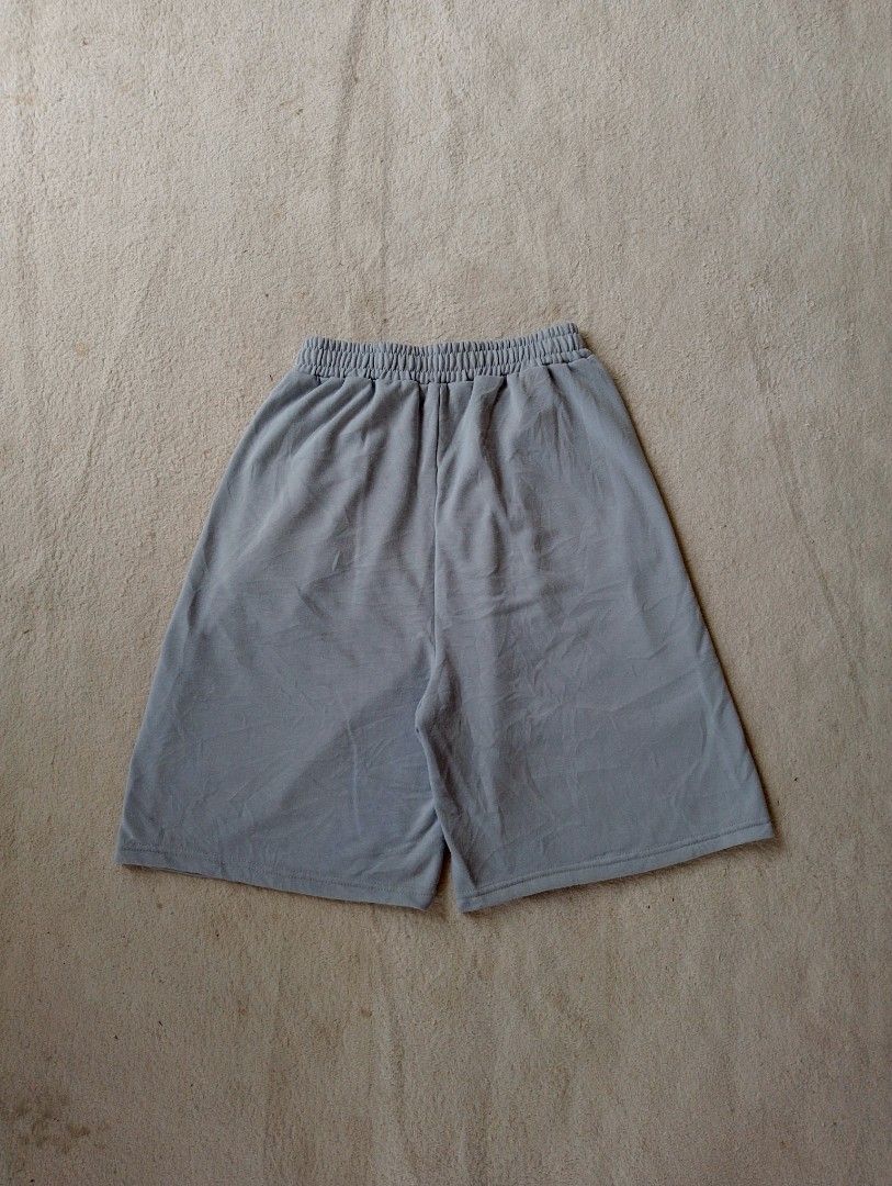 Baby Blue Sweat Jorts (Category: Shorts) located in Caloocan City. Submitted by sharpthreads18 (Listing ID 1462899307, Image 3). Description: ‎________________ ‎📏DIMES (INCHES) ‎• Waist / Open size ‎• Length / 23 ‎• Thigh / 14 ‎• Hem / 13.5 ‎________________ ‎🧷DETAILS ‎• Issue: none ‎• Already Washed ‎• Excellent Condition .