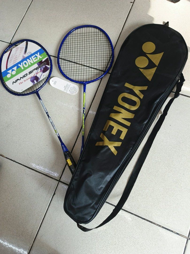 Badminton set (Category: Racket and Ball Sports) located in Las Pinas. Submitted by andreadomingo2518 (Listing ID 1462971639, Image 1). Description: .